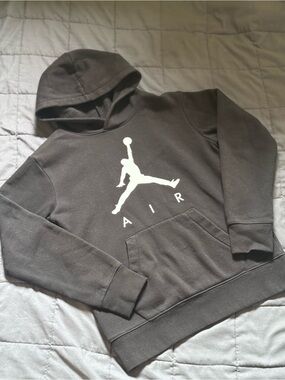 Nike Air Jordan kids hoodie, size M